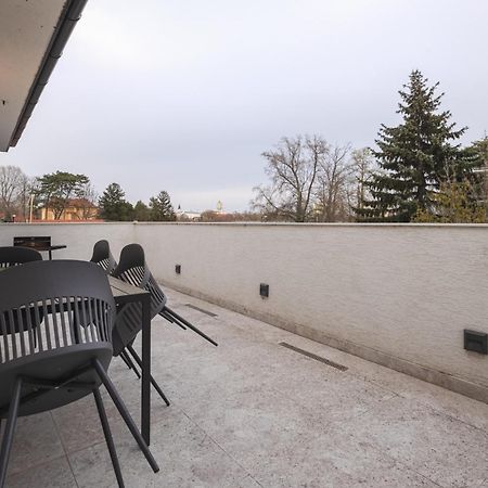 Vitorlas Wellness Apartman Siofok By Bltn Bagian luar foto